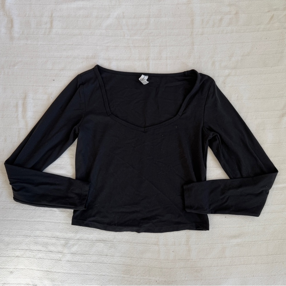 All in Motion Black Fitted Blouse